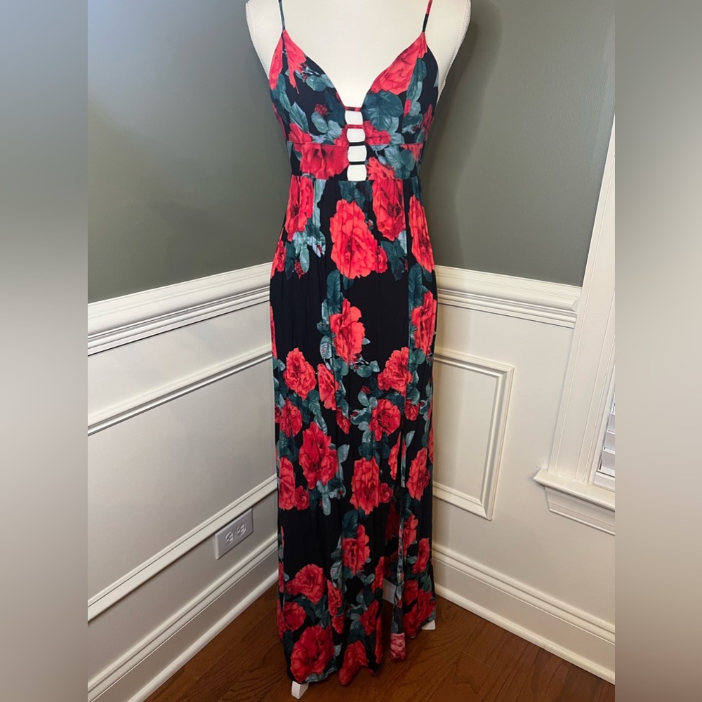 Aakaa size small floral backless rose print maxi dress. Boho style.